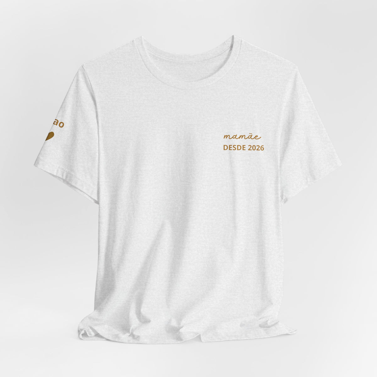 Camiseta Mamãe com Data Estampada no Peito e Nomes na Manga
