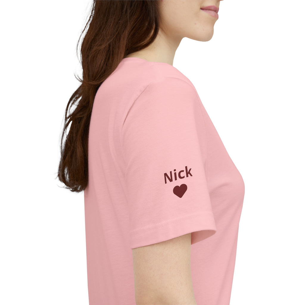 T-Shirt Cool moms club and first names on sleeve