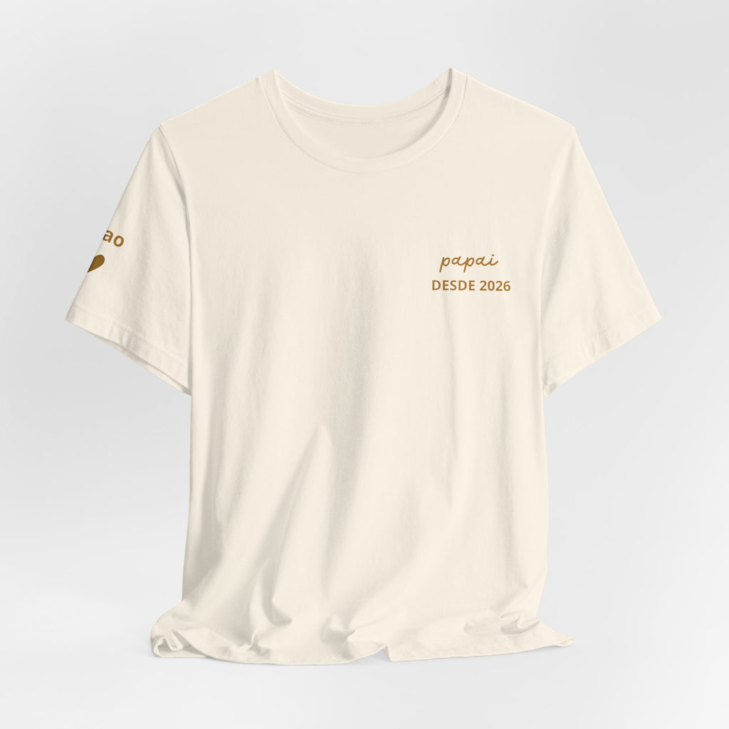 Camiseta Papai com Data Estampada no Peito e Nomes na Manga