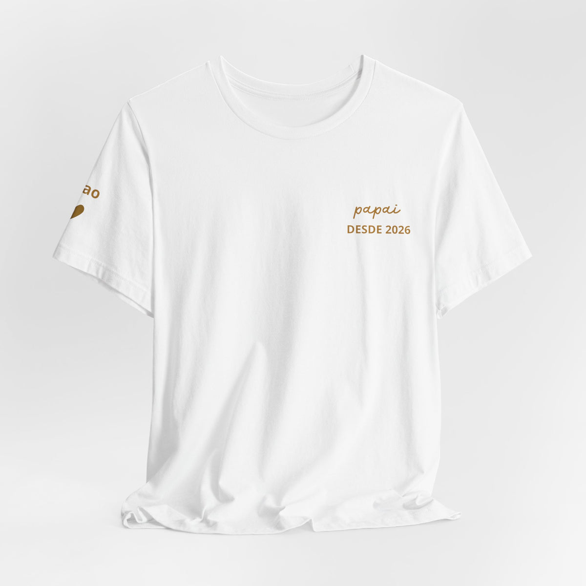 Camiseta Papai com Data Estampada no Peito e Nomes na Manga