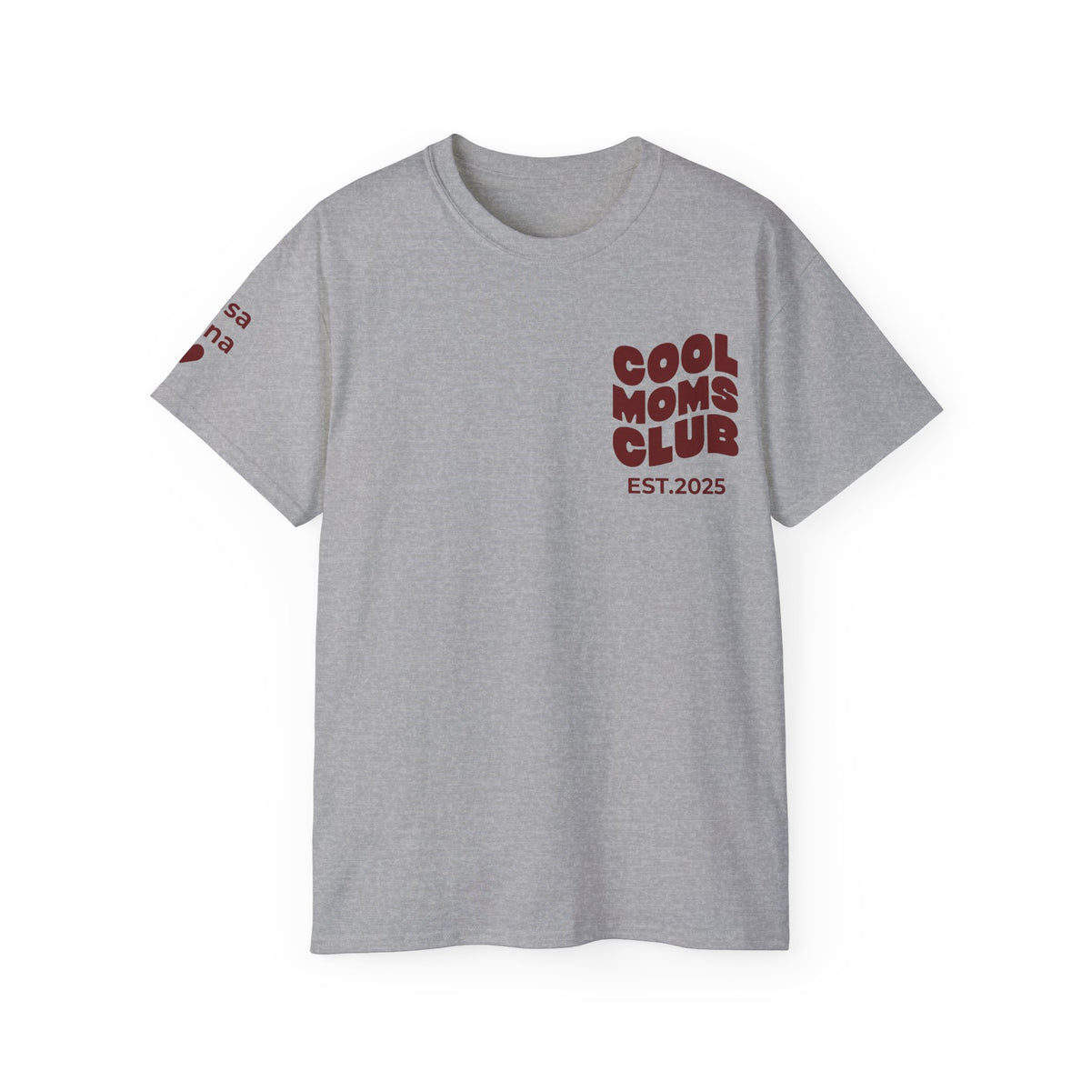T-Shirt Cool moms club and first names on sleeve