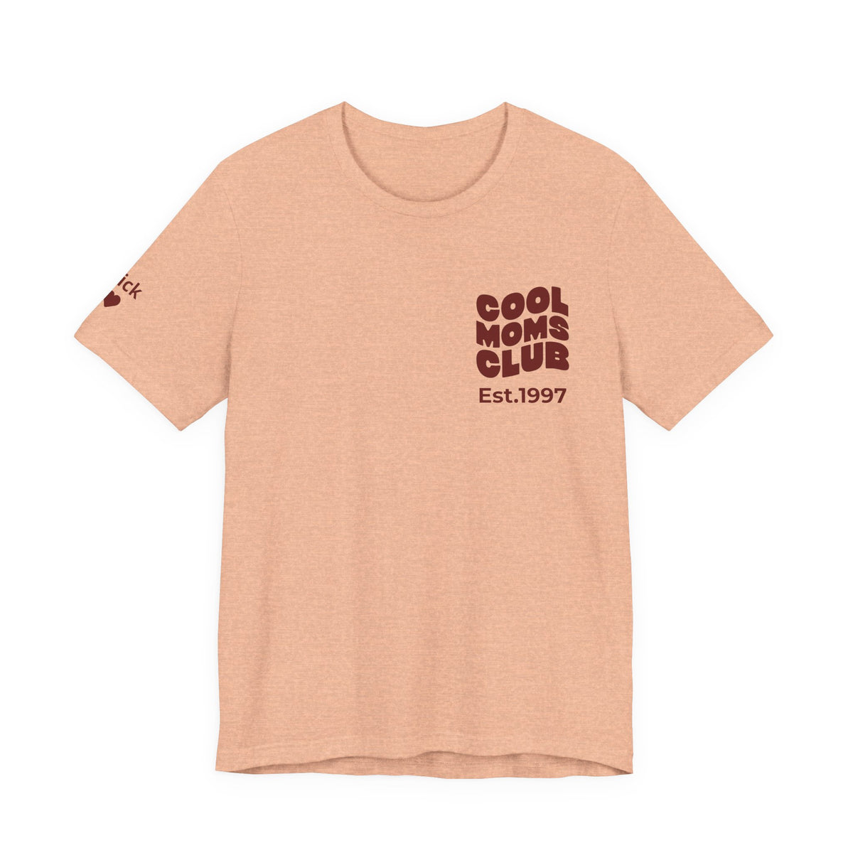 T-Shirt Cool moms club and first names on sleeve