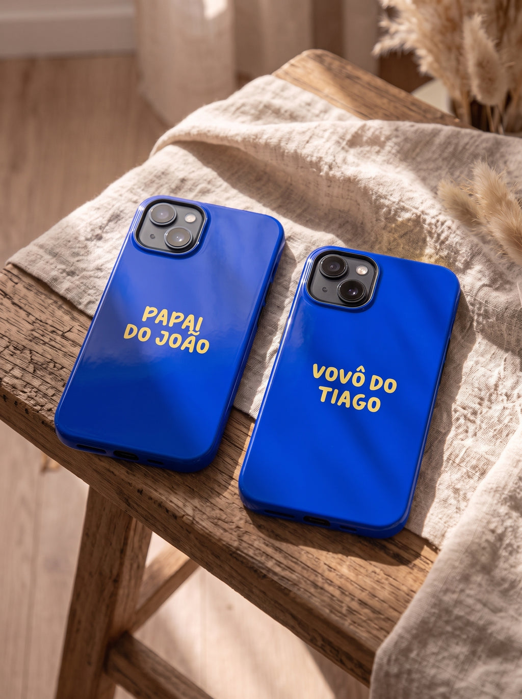 Capinha Azul com Texto Personalizado